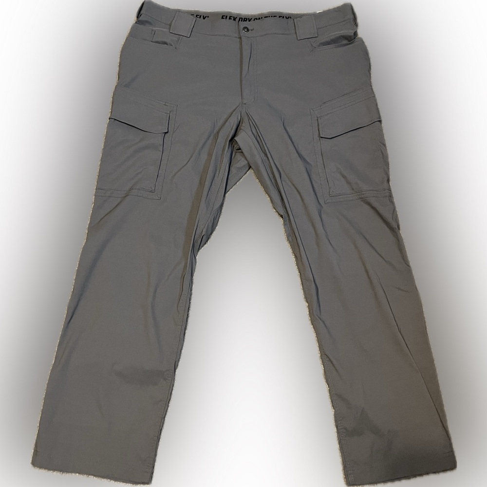 Duluth Trading Co Dry on the Fly Relaxed Fit Cargo Pants size 44/32 - Picture 4 of 10